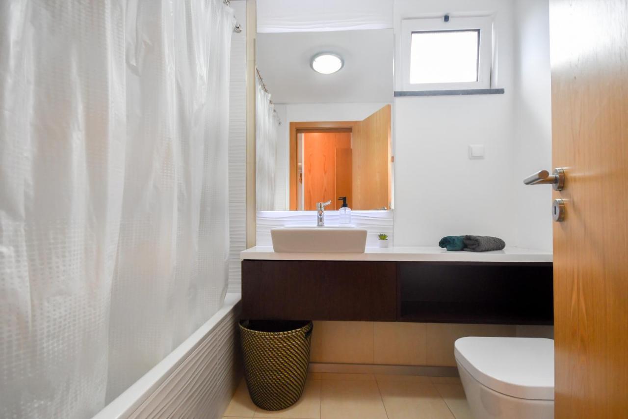 Spacious 3 Bedroom By The Beach Канісу Екстер'єр фото